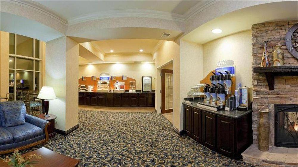 Holiday Inn Express Hotel & Suites Frankfort By Ihg Zewnętrze zdjęcie