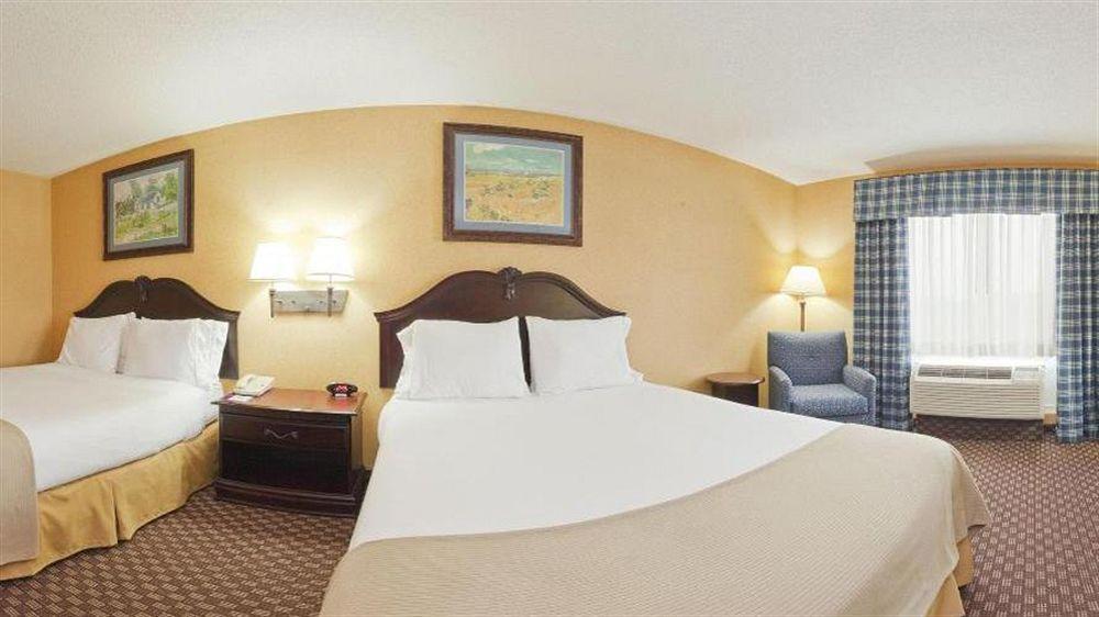 Holiday Inn Express Hotel & Suites Frankfort By Ihg Zewnętrze zdjęcie