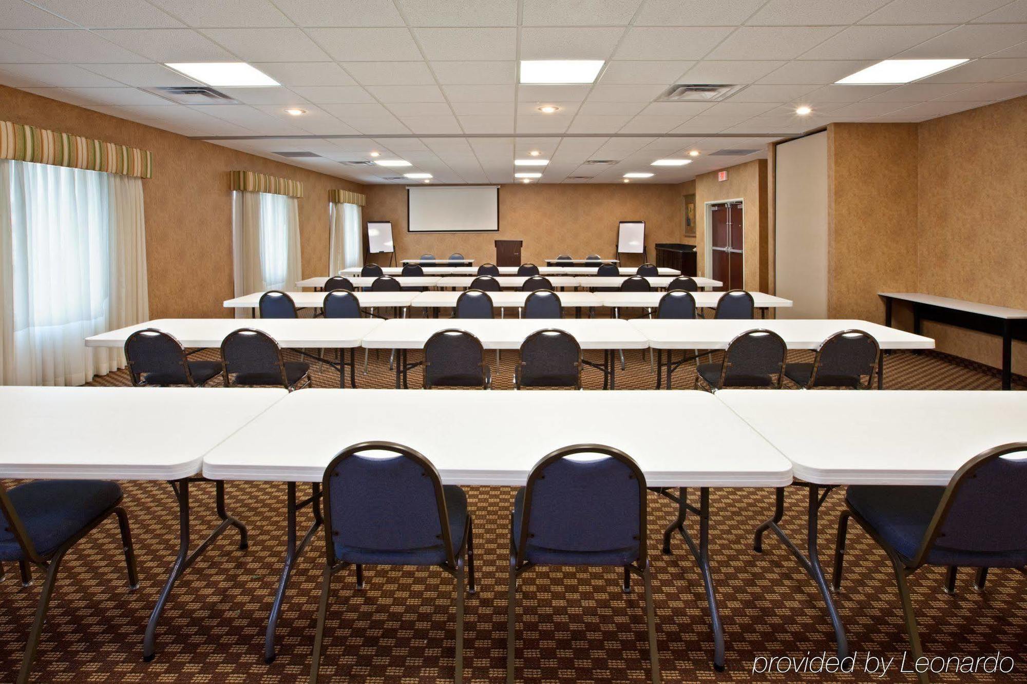 Holiday Inn Express Hotel & Suites Frankfort By Ihg Udogodnienia zdjęcie